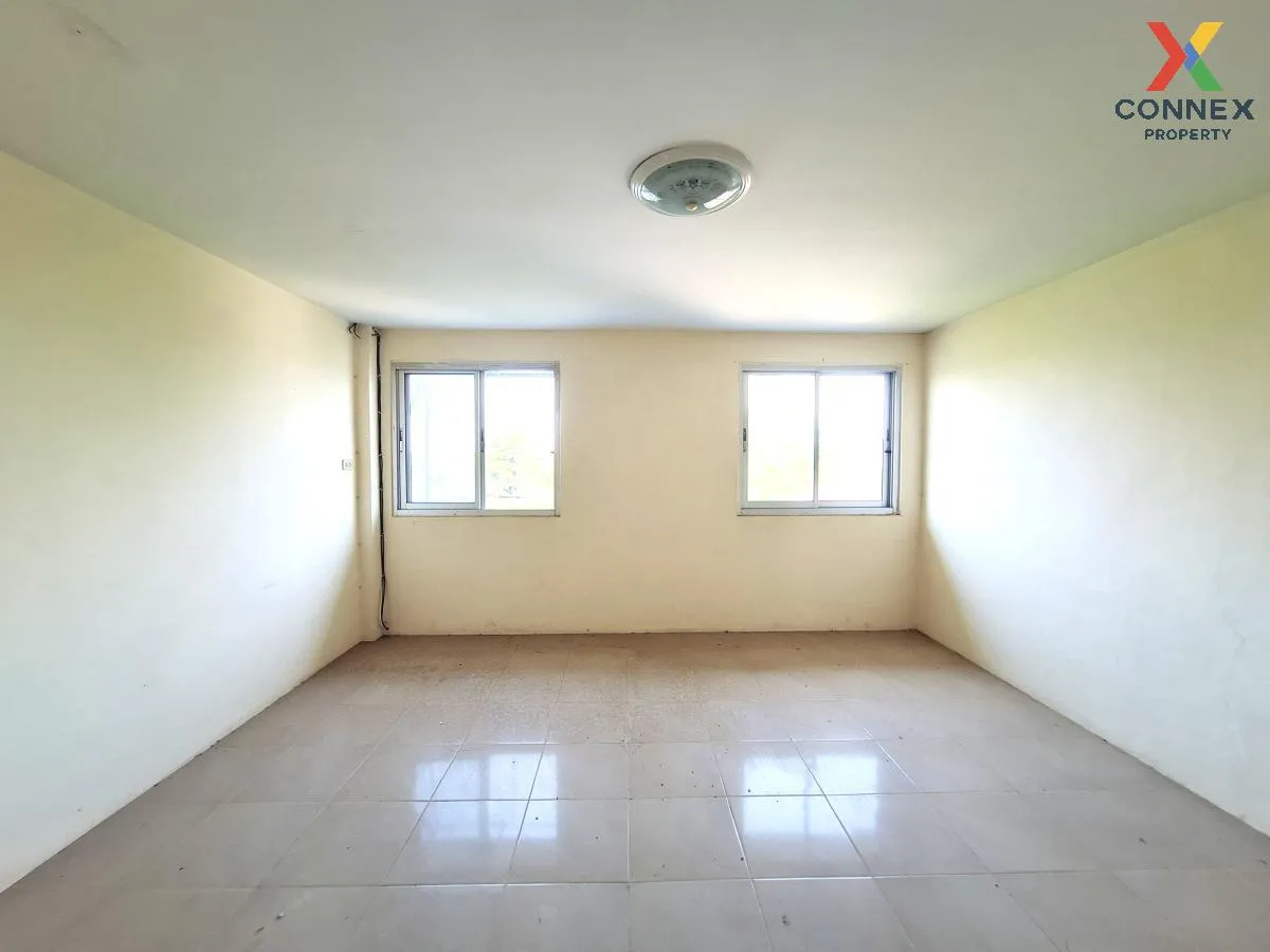 For Sale Townhouse/Townhome  , Baan Thai Villa , Bueng , Si Racha For Sale Townhouse/Townhome  , Baan Thai Villa , Bueng , Si Racha