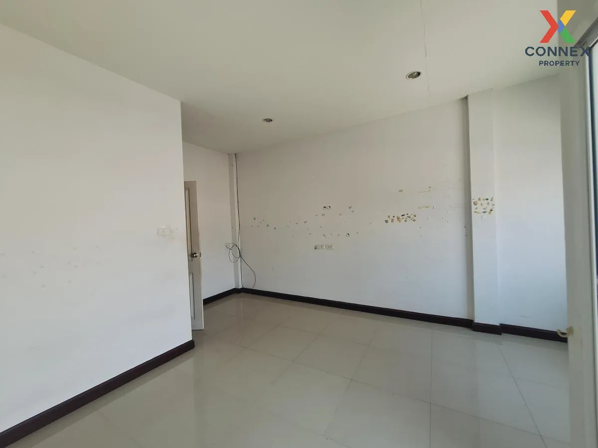 ขายทาวน์เฮ้าส์/ทาวน์โฮม  บูรพาแลนด์ หนองค้อ หนองขาม ศรีราชา ชลบุร ขายทาวน์เฮ้าส์/ทาวน์โฮม  บูรพาแลนด์ หนองค้อ หนองขาม ศรีราชา ชลบุร