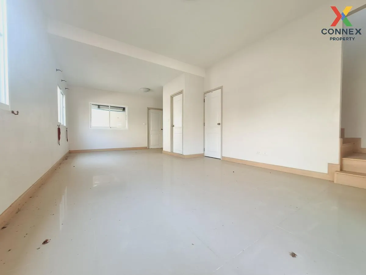 For Sale Townhouse/Townhome  , Priyawut 331 , Bo Win , Si Racha , For Sale Townhouse/Townhome  , Priyawut 331 , Bo Win , Si Racha ,