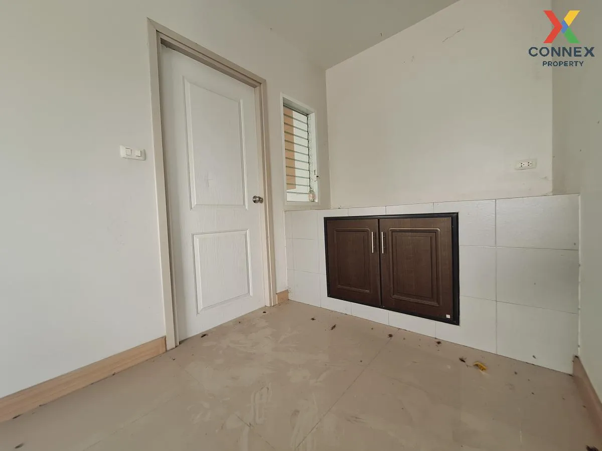 For Sale Townhouse/Townhome  , Priyawut 331 , Bo Win , Si Racha , For Sale Townhouse/Townhome  , Priyawut 331 , Bo Win , Si Racha ,