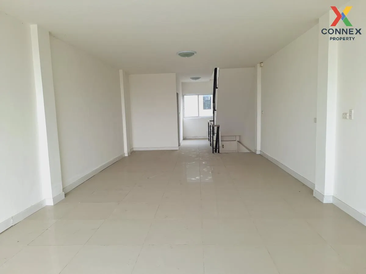 For Sale Commercial Building , The Living Sriracha , Surasak , Si 4