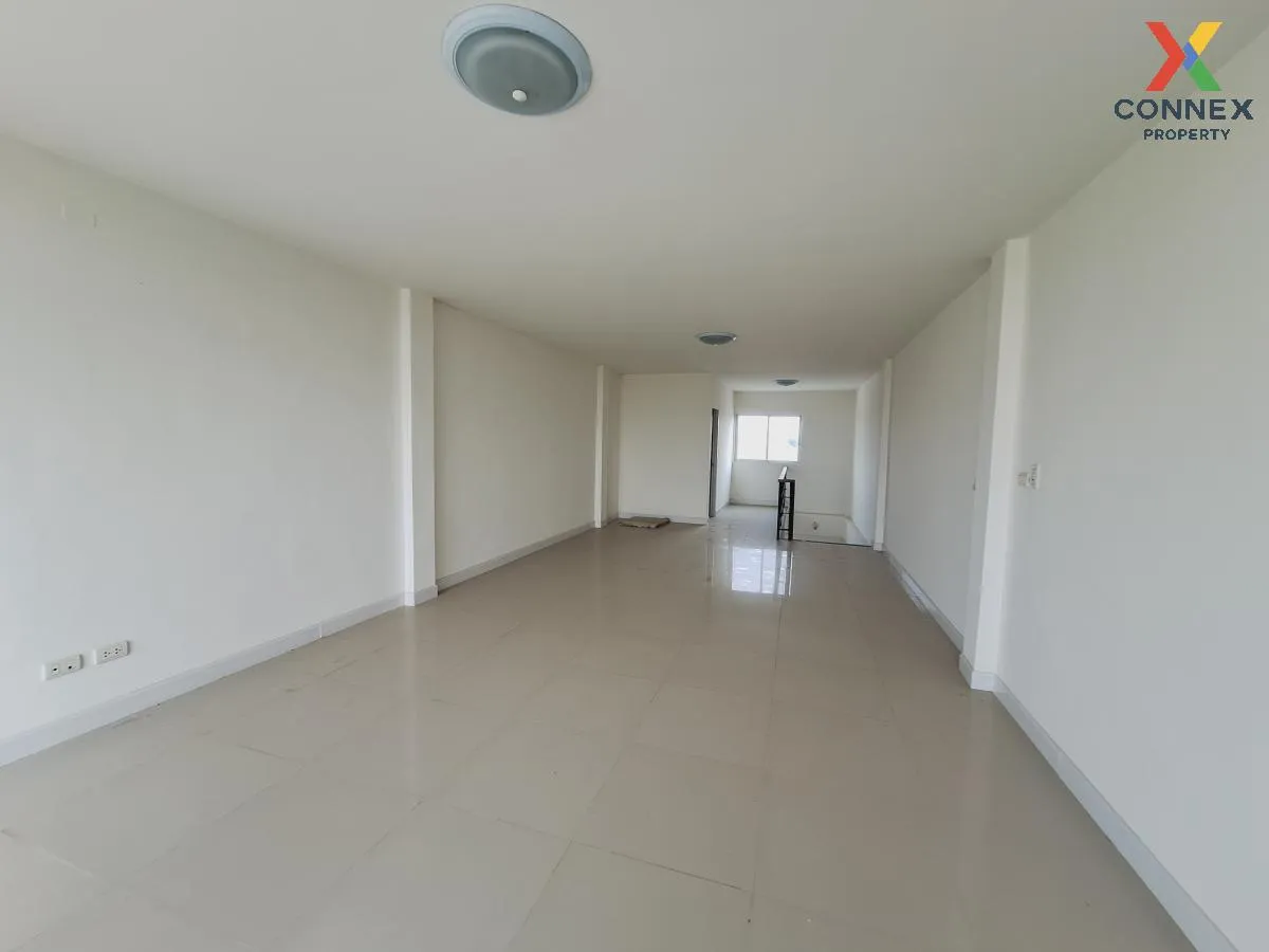 For Sale Commercial Building , The Living Sriracha , Surasak , Si