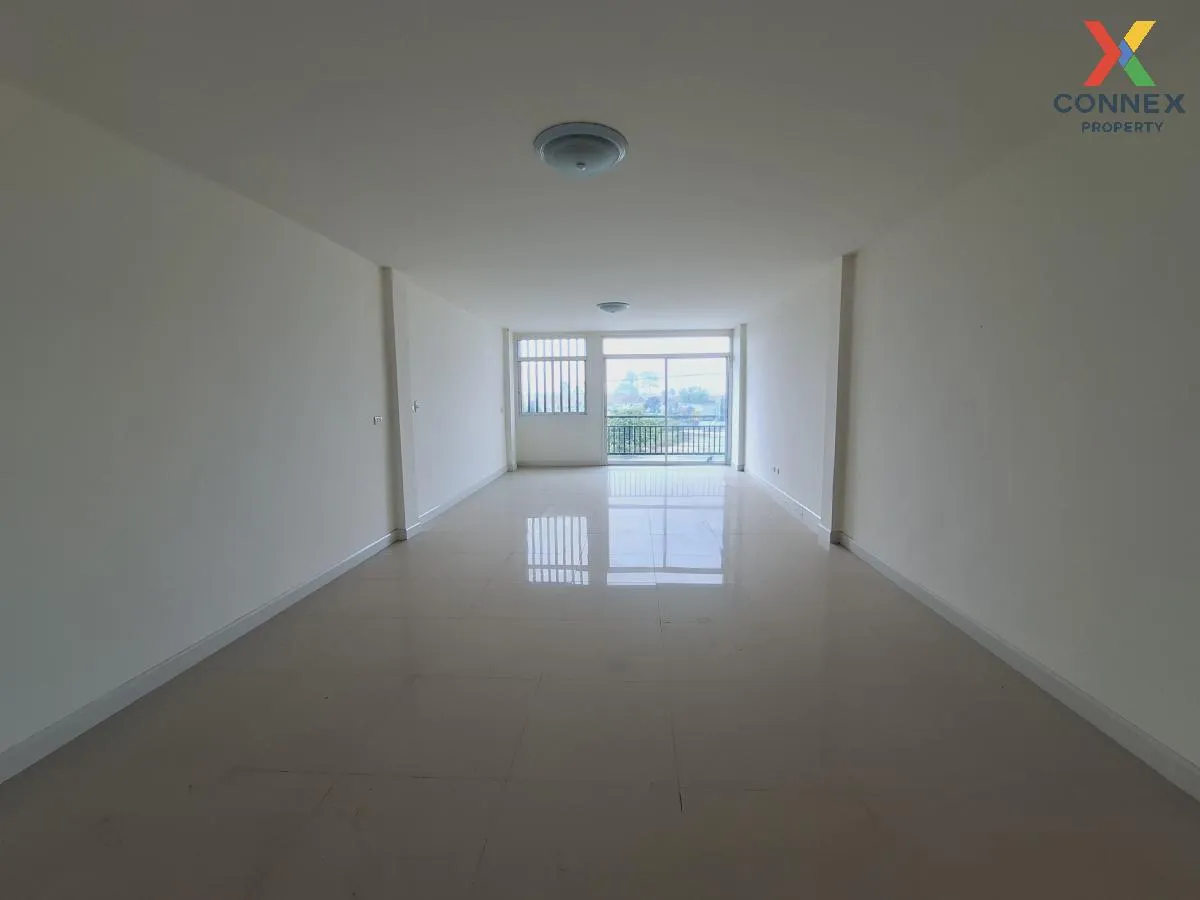 For Sale Commercial Building , The Living Sriracha , Surasak , Si