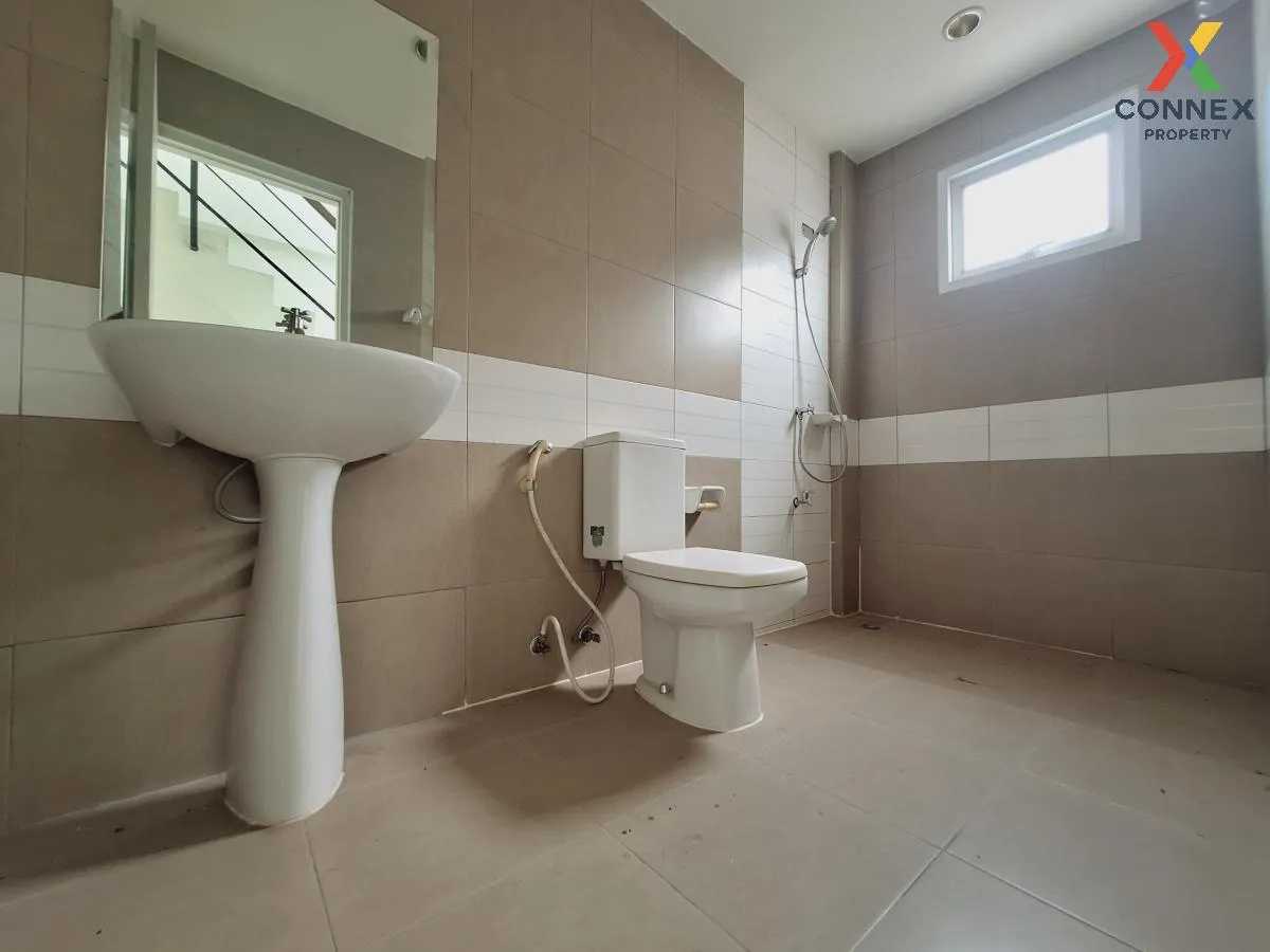 For Sale Commercial Building , The Living Sriracha , Surasak , Si 3