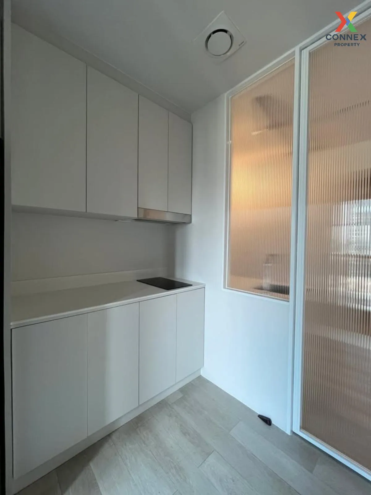 For Sale Condo , Life One Wireless , high floor , BTS-Phloen Chit