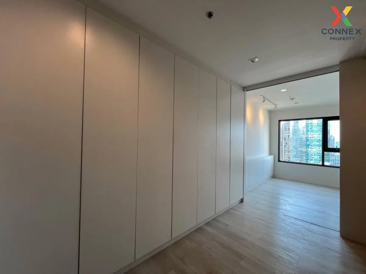For Sale Condo , Life One Wireless , high floor , BTS-Phloen Chit