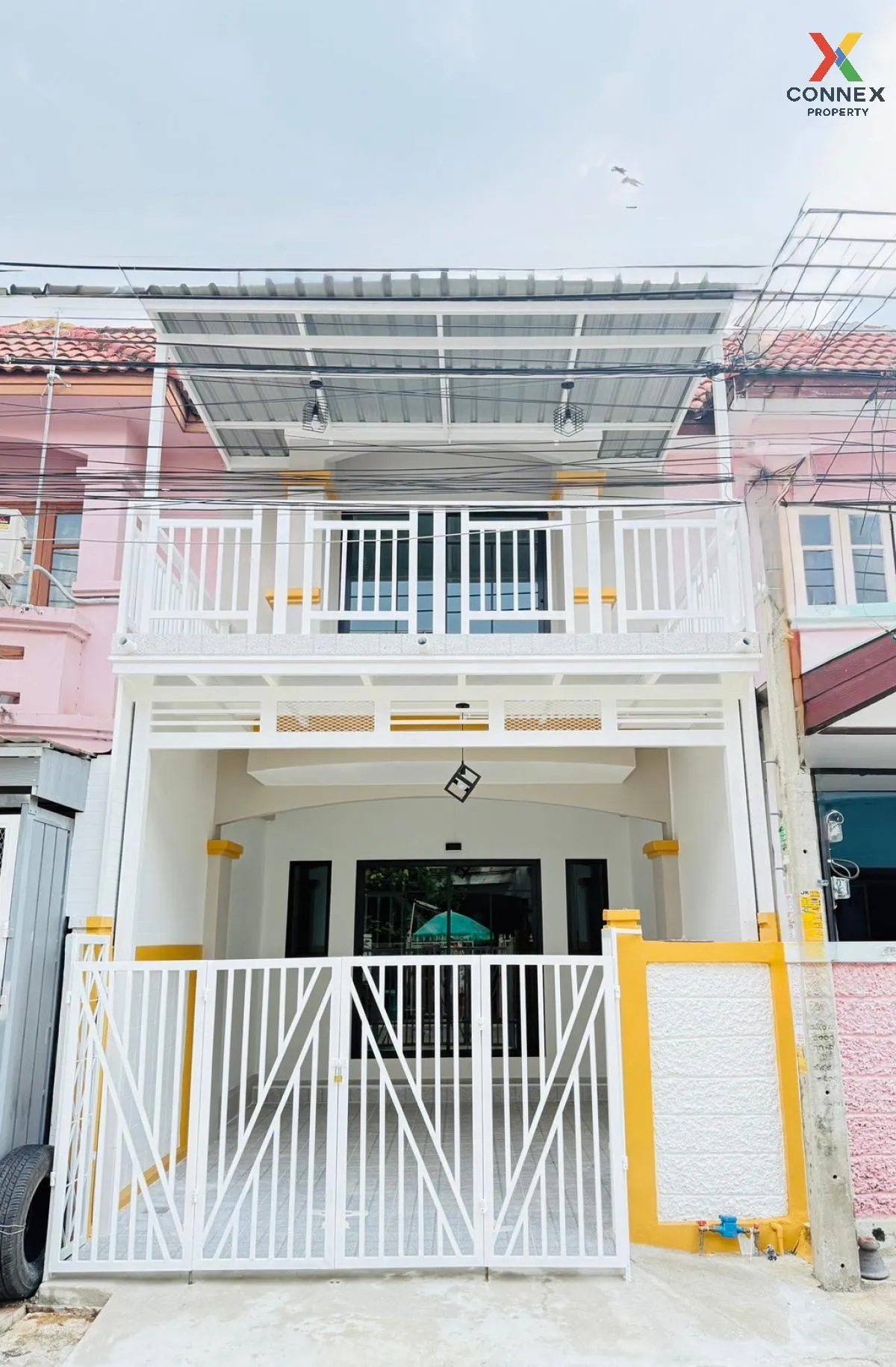 ขายทาวน์เฮ้าส์/ทาวน์โฮม  บ้านนริศา บ้านกล้วย-ไทรน้อย รีโนเวทใหม่  1