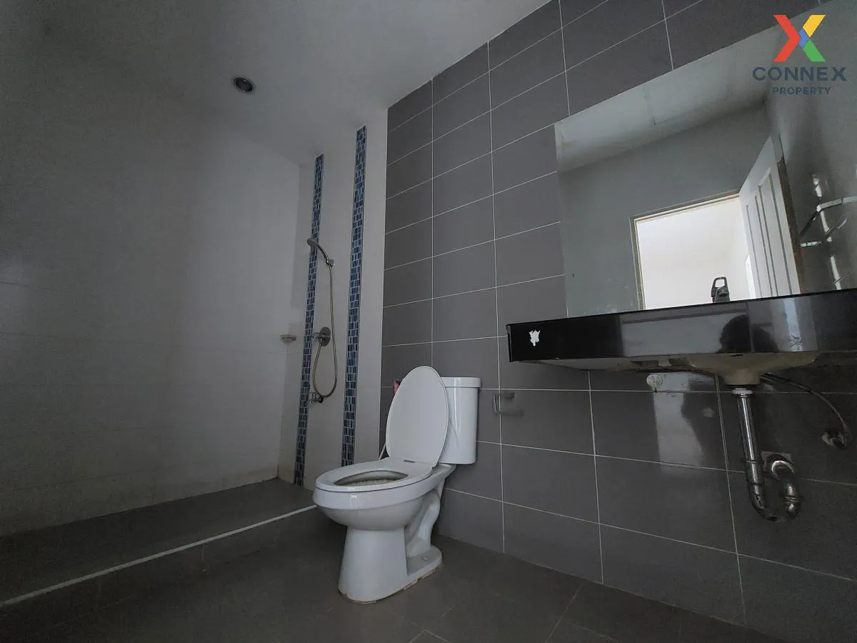 ขายทาวน์เฮ้าส์/ทาวน์โฮม  ทรัพย์รุ่งเรือง ซิตี้ 2 บ้านเก่า พานทอง 