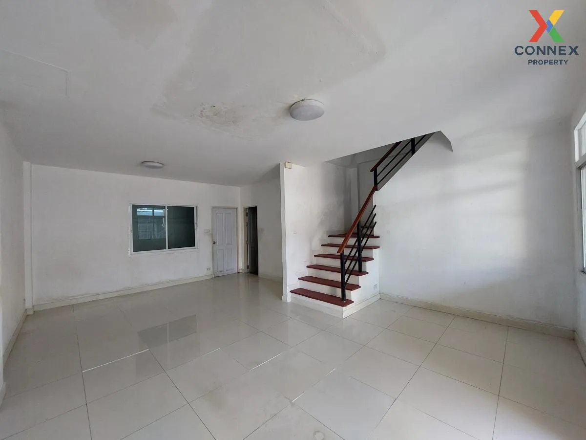 ขายทาวน์เฮ้าส์/ทาวน์โฮม  ทรัพย์รุ่งเรือง ซิตี้ 2 บ้านเก่า พานทอง 