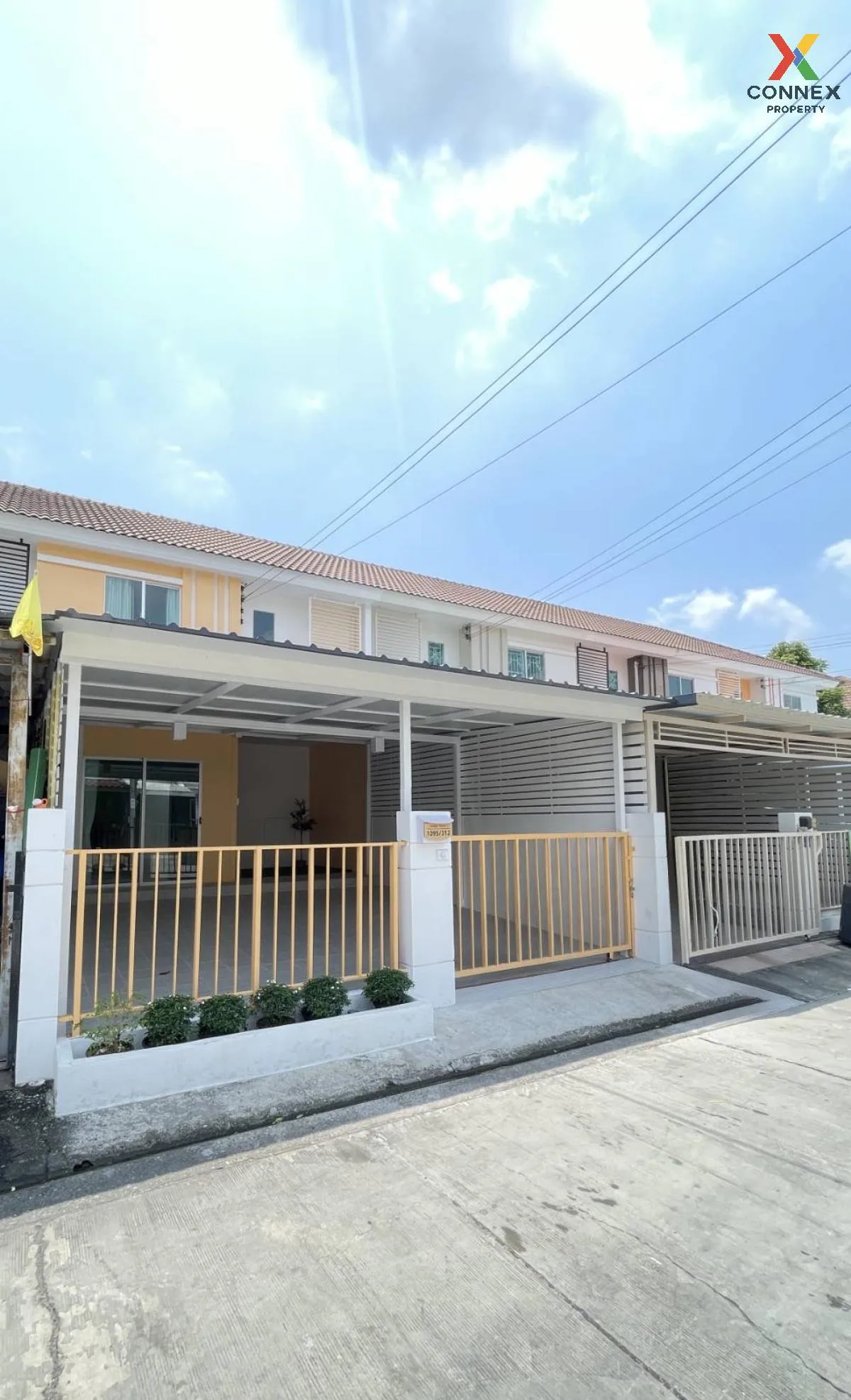 For Sale Townhouse/Townhome  , Baan Pruksa 84/2 Petchkasem 63-Won For Sale Townhouse/Townhome  , Baan Pruksa 84/2 Petchkasem 63-Won 2