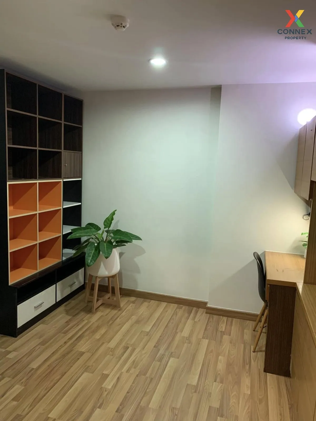 ขายคอนโด  รีเจ้นท์ โฮม 20 ประชาชื่น 16 MRT-เตาปูน บางซื่อ เขต บาง 1