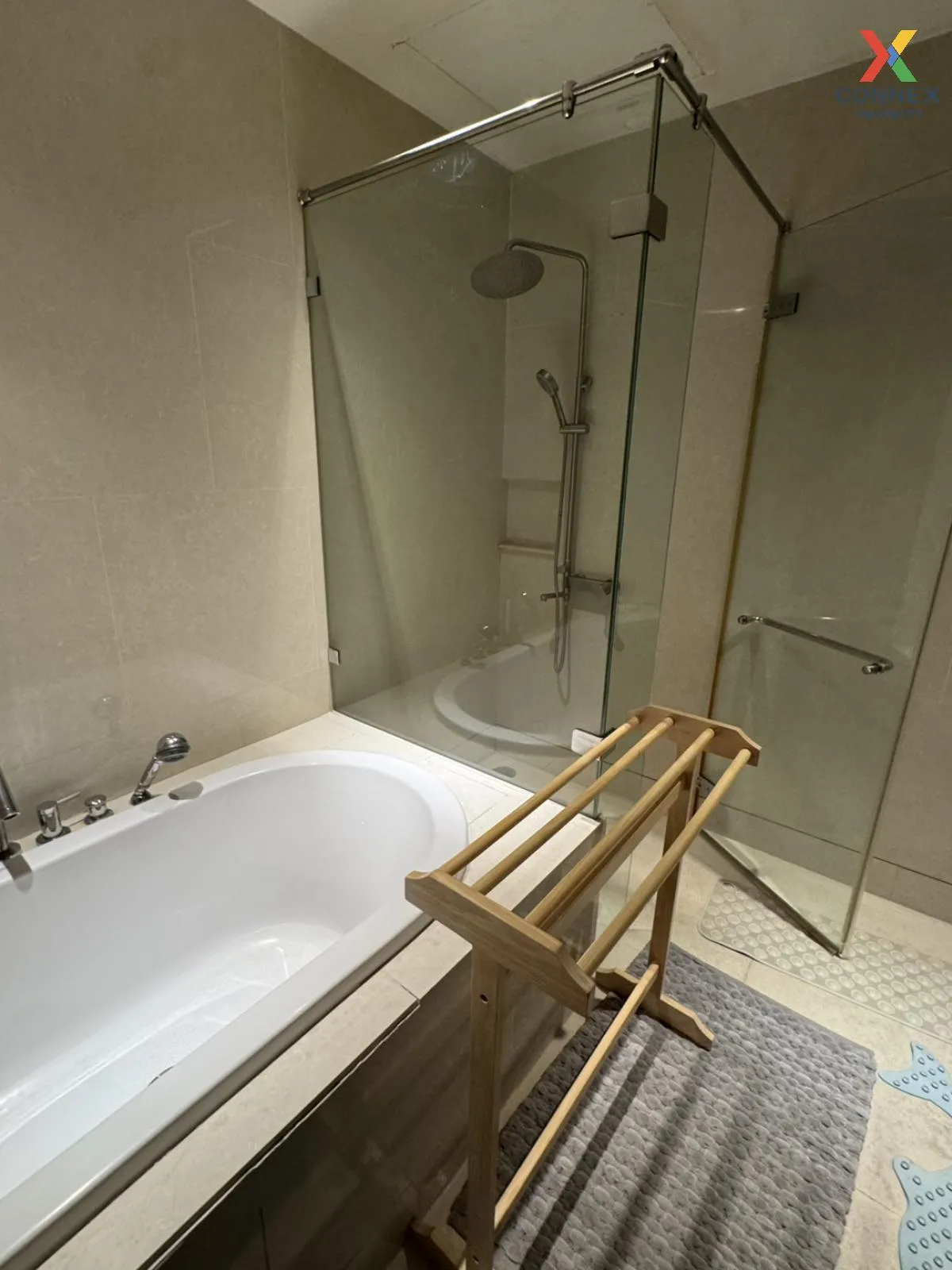 เช่าคอนโด  ดิ เอ็มโพริโอ เพลส BTS-พร้อมพงษ์ คลองเตย เขต คลองเตย ก