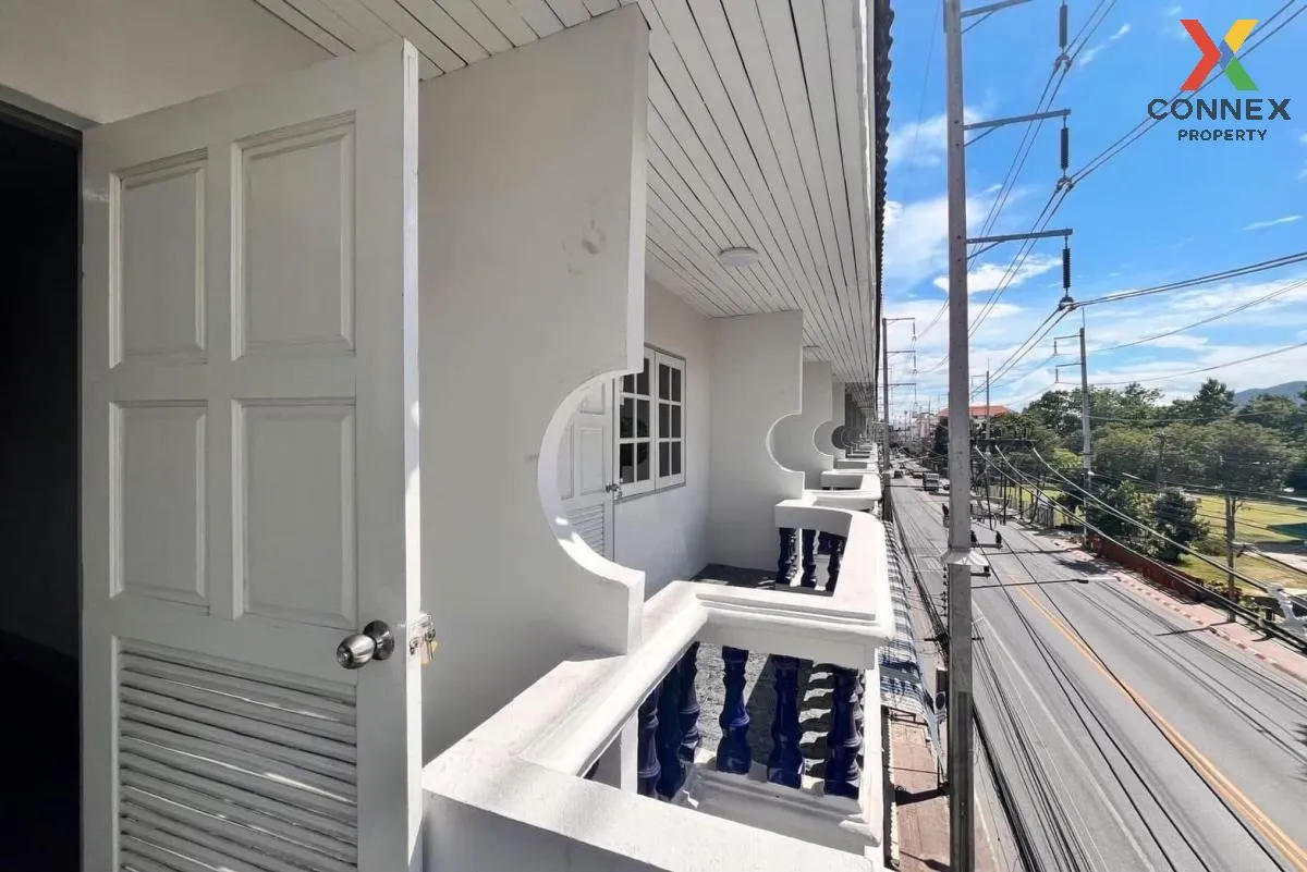 ขายอาคารพาณิชย์ 3 คูหา 3 ชั้นครึ่ง วัดเกต เมืองเชียงใหม่ เชียงใหม