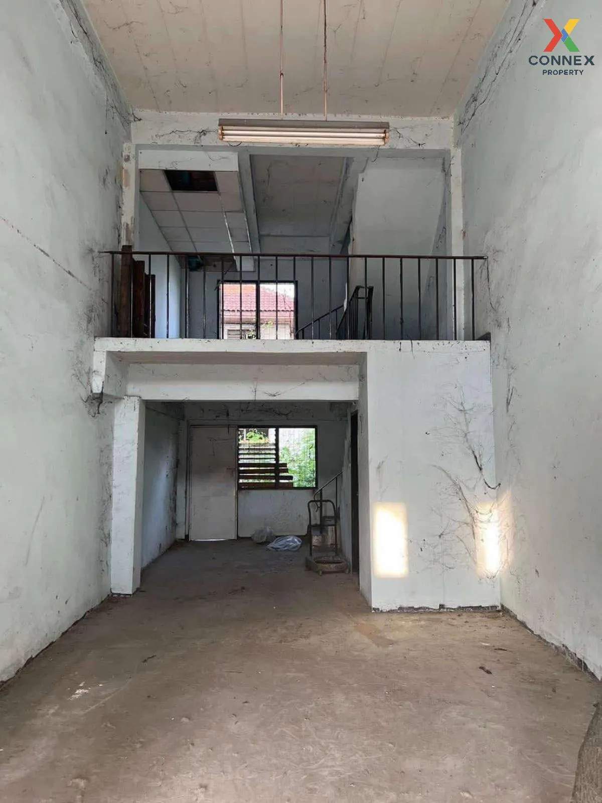 ขายขายอาคารพาณิชย์ อยู่ถนนร่มเกล้า 25/3 คลองสามประเวศ เขต ลาดกระบ 2