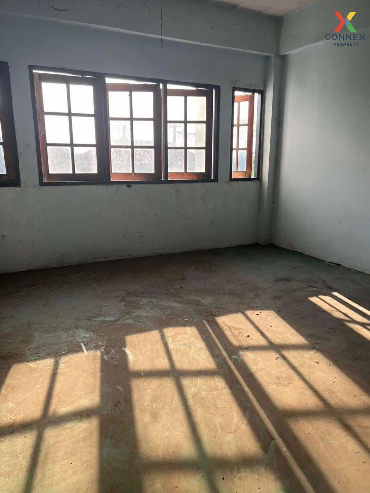 ขายขายอาคารพาณิชย์ อยู่ถนนร่มเกล้า 25/3 คลองสามประเวศ เขต ลาดกระบ 3