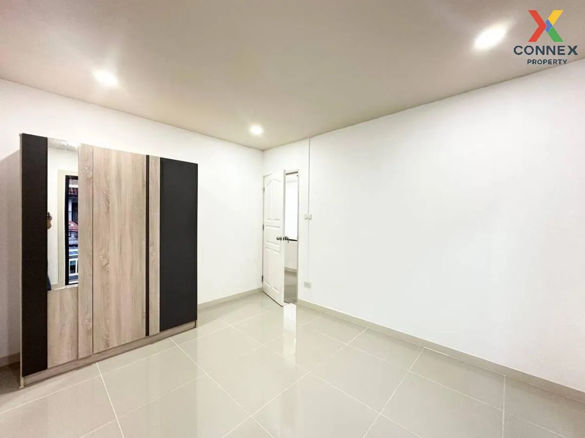 ขายทาวน์เฮ้าส์/ทาวน์โฮม  บ้านบัวทอง 4 บ้านกล้วย-ไทรน้อย รีโนเวทให