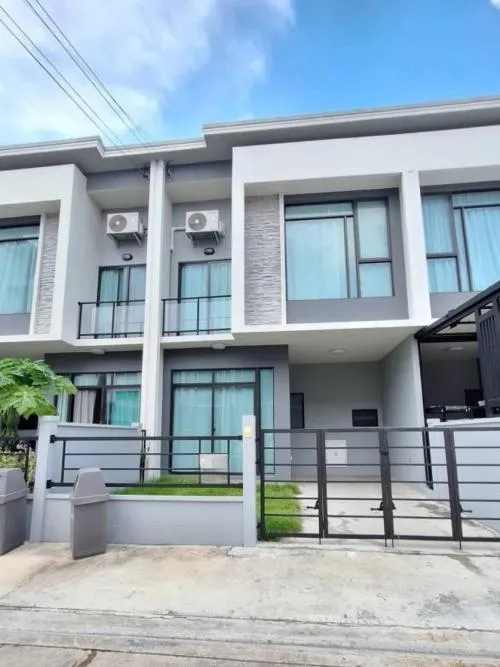 For Sale Townhouse/Townhome  , Grande Pleno Watcharapol-Sukhapiban 5 , O Ngoen , Sai Mai , Bangkok , CX-118855