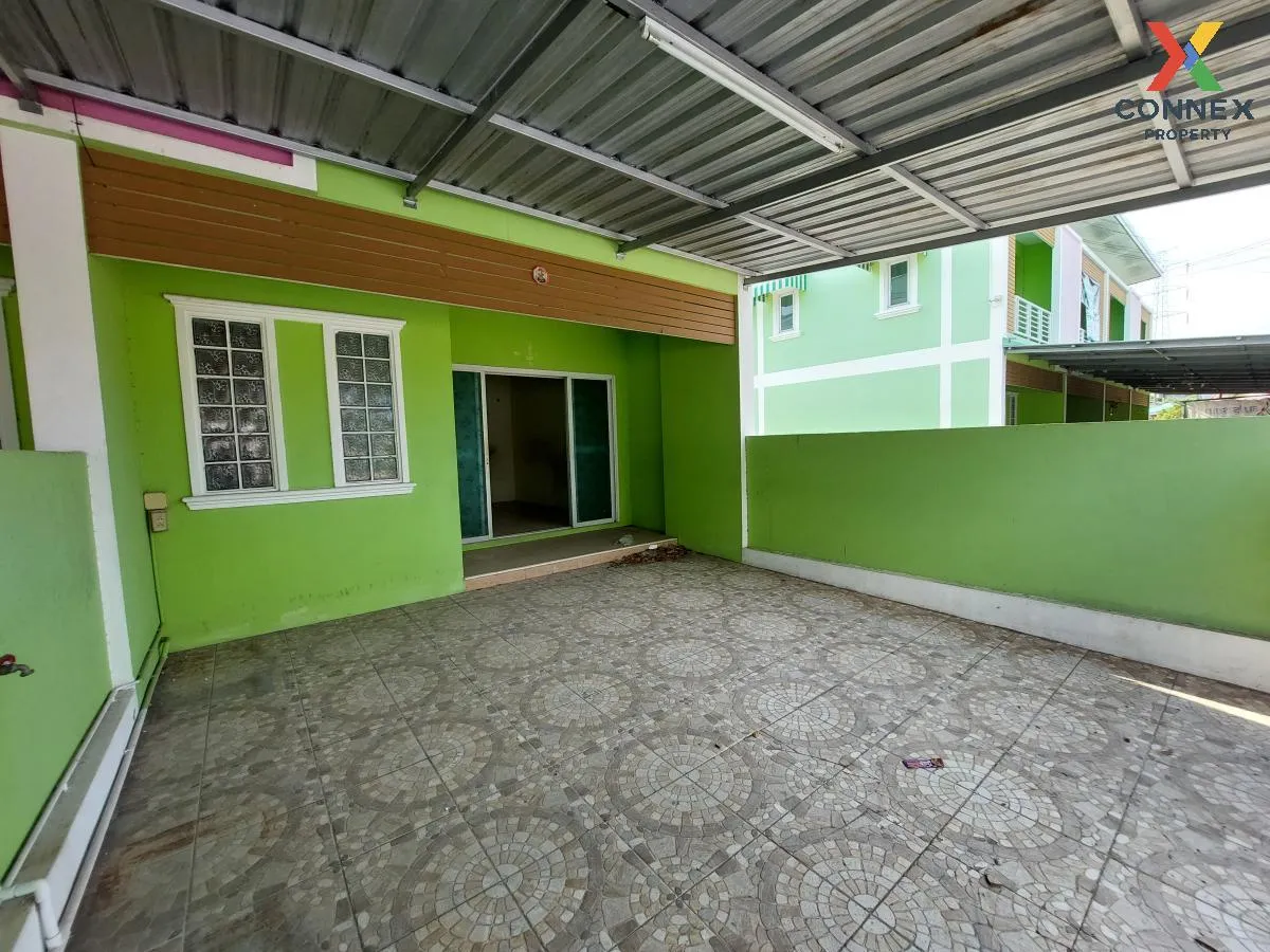 For Sale Townhouse/Townhome  , Sompratthana , corner unit , wide  3