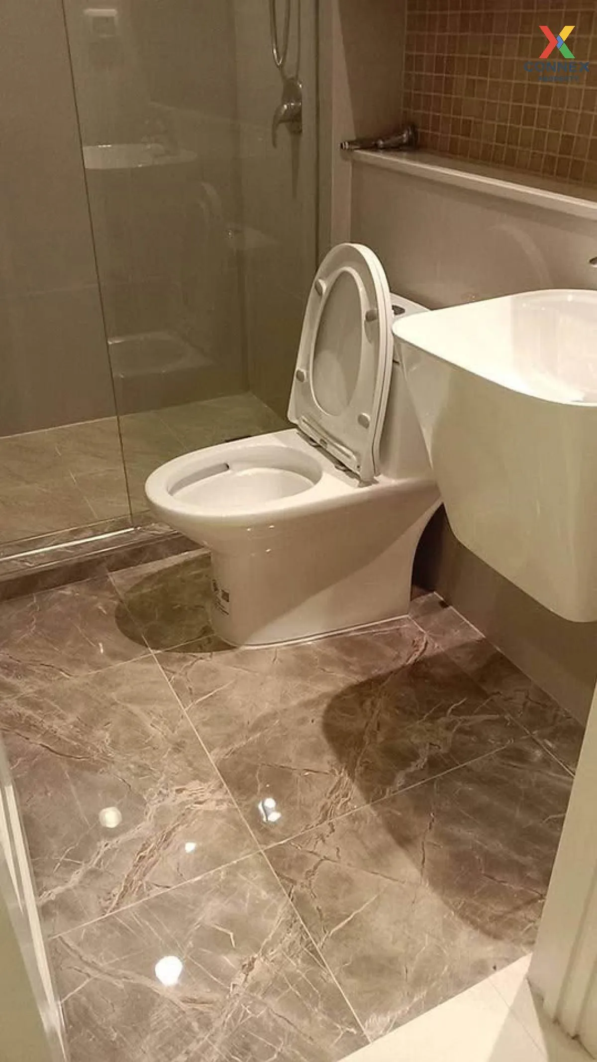 เช่าคอนโด  ออกัสตัน สุขุมวิท 22 BTS-พร้อมพงษ์ คลองตัน เขต คลองเตย