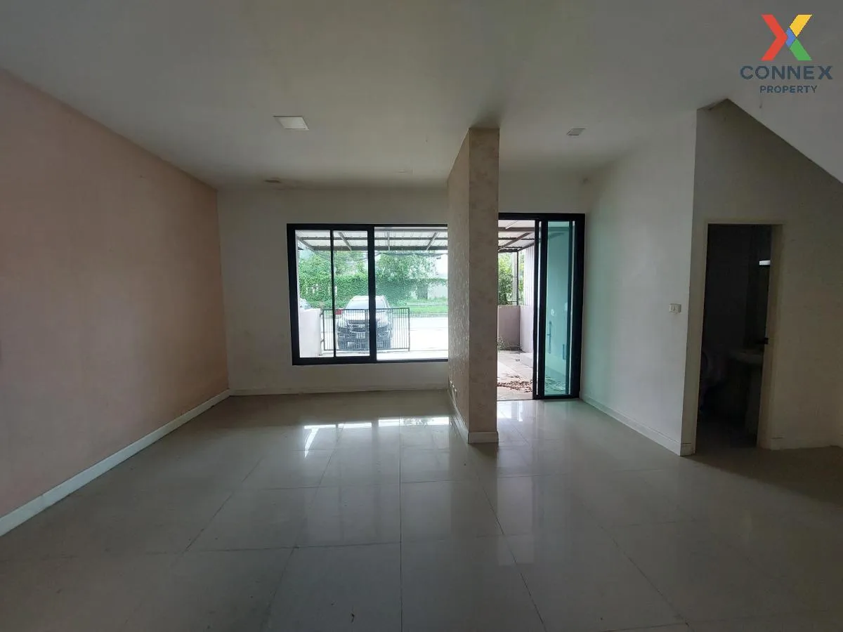 ขายทาวน์เฮ้าส์/ทาวน์โฮม  ไฮท์ ลิฟวิ่ง หนองกะขะ พานทอง ชลบุรี CX-1