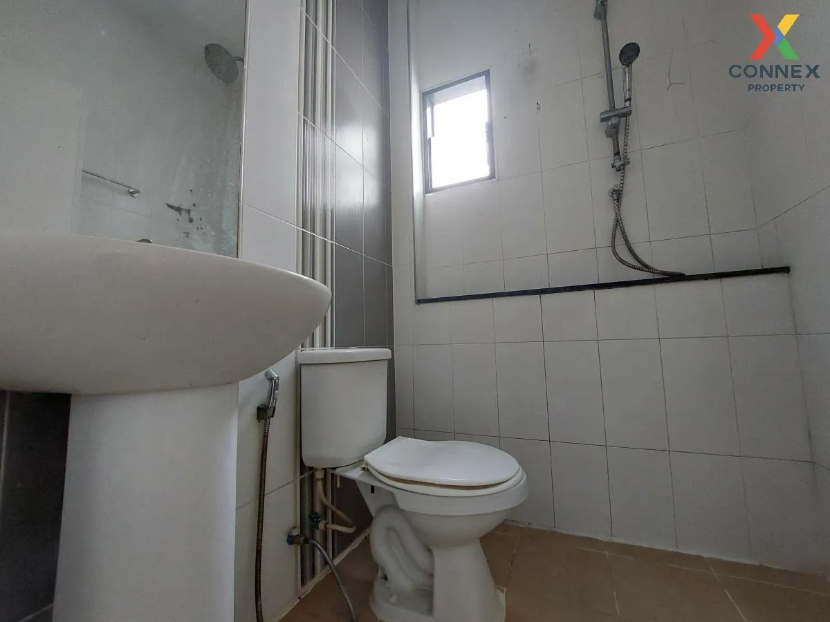 ขายทาวน์เฮ้าส์/ทาวน์โฮม  ไฮท์ ลิฟวิ่ง หนองกะขะ พานทอง ชลบุรี CX-1