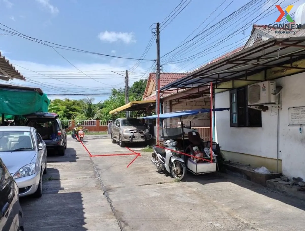 For Sale 1 - storey Townhouse 60 sq m. Sattahip Sukhumvit 45 Satt 3