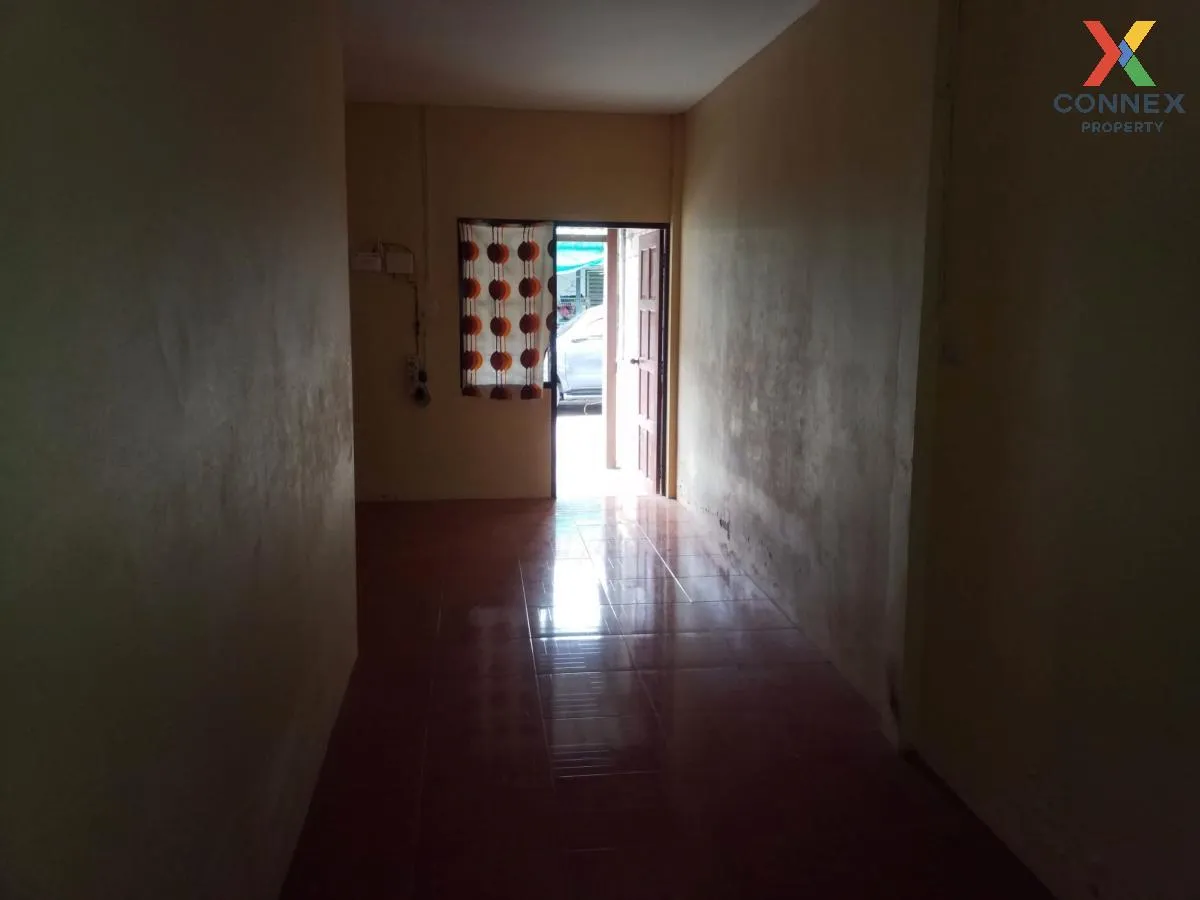 For Sale 1 - storey Townhouse 60 sq m. Sattahip Sukhumvit 45 Satt