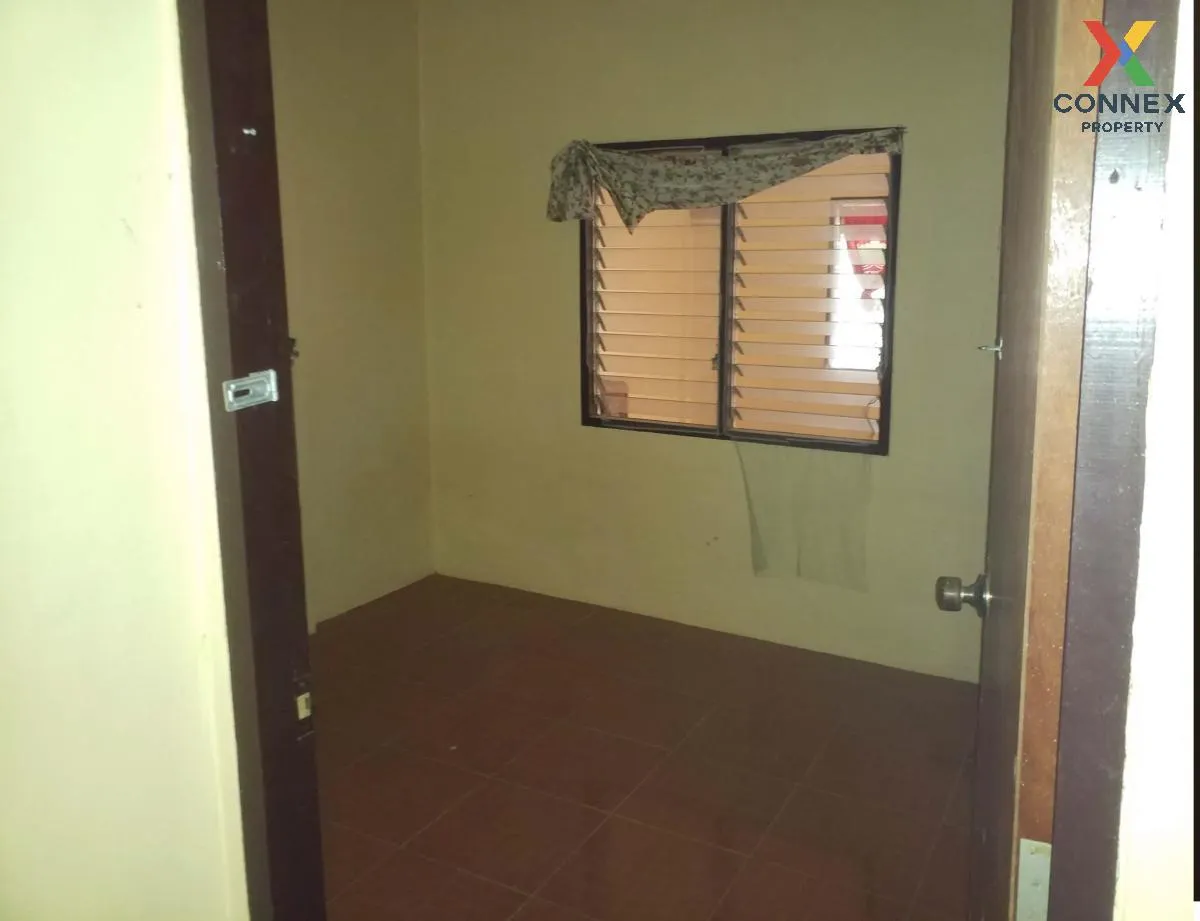 For Sale 1 - storey Townhouse 60 sq m. Sattahip Sukhumvit 45 Satt