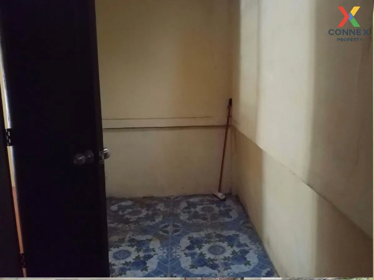 For Sale 1 - storey Townhouse 60 sq m. Sattahip Sukhumvit 45 Satt