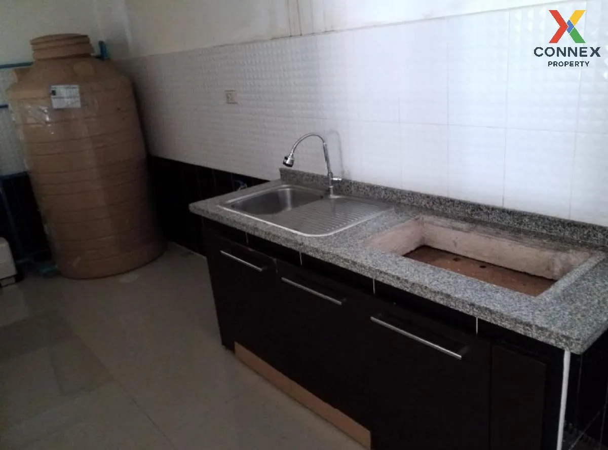 ขายทาวน์เฮ้าส์/ทาวน์โฮม  บ้านอุ่นไอรัก หนองไม้แดง-อมตะ หนองไม้แดง