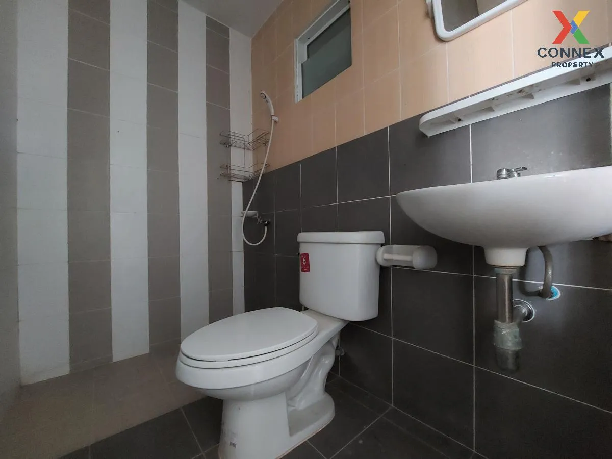 ขายทาวน์เฮ้าส์/ทาวน์โฮม  แฟมิลี่ซิตี้ พานทอง หนองกะขะ พานทอง ชลบุ