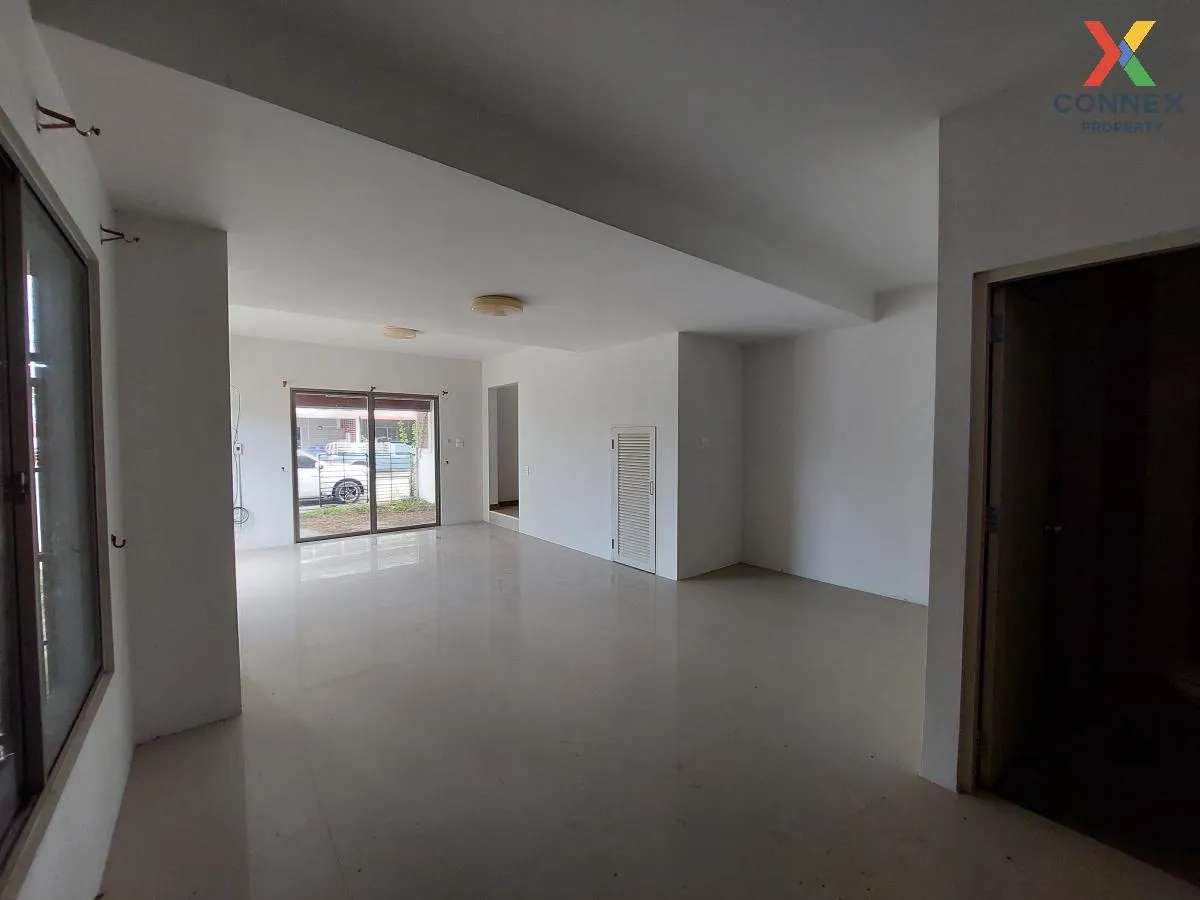 ขายทาวน์เฮ้าส์/ทาวน์โฮม  แฟมิลี่ซิตี้ พานทอง หนองกะขะ พานทอง ชลบุ