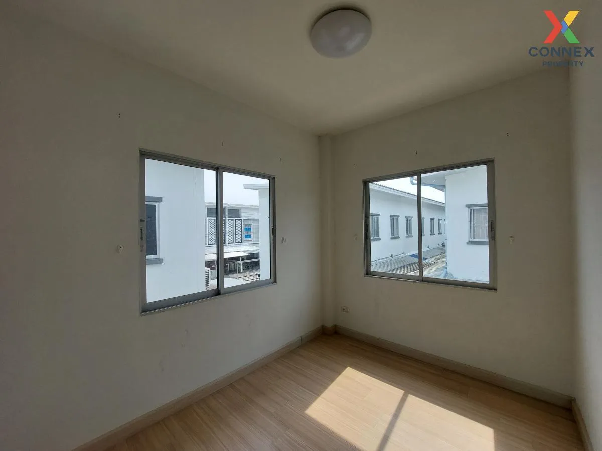 ขายทาวน์เฮ้าส์/ทาวน์โฮม  พรีซีโอ พลัสวัน อมตะนคร-หนองตำลึง หนองตำ