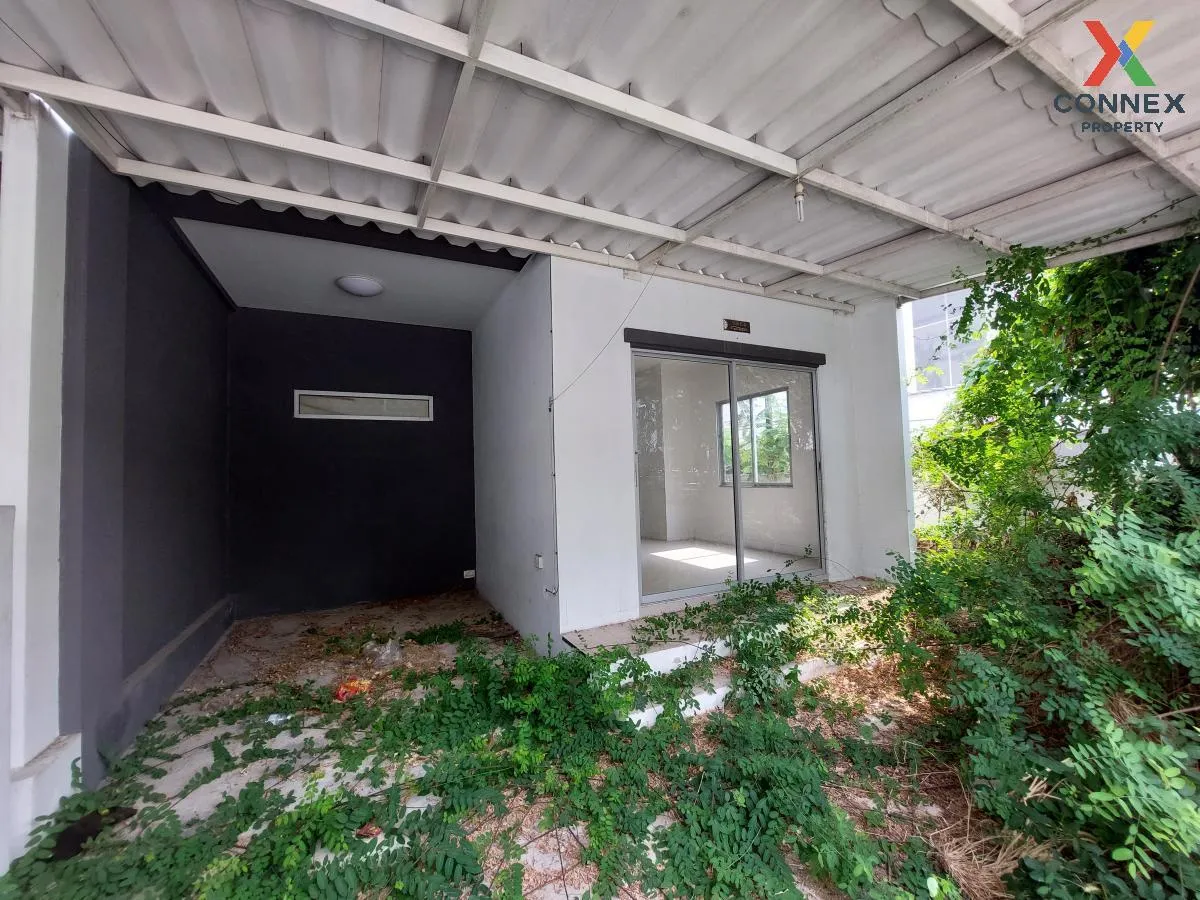 ขายทาวน์เฮ้าส์/ทาวน์โฮม  พรีซีโอ พลัสวัน อมตะนคร-หนองตำลึง หนองตำ