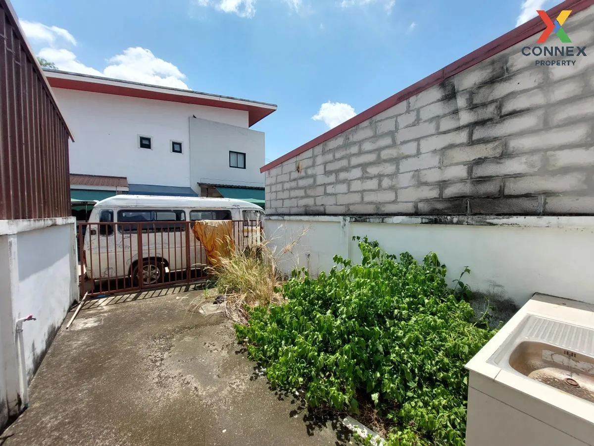 ขายทาวน์เฮ้าส์/ทาวน์โฮม  ไอวี่ เวิร์ค สำนักบก เมืองชลบุรี ชลบุรี 