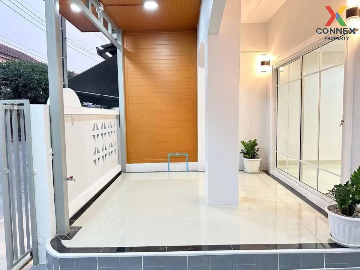 ขายทาวน์เฮ้าส์/ทาวน์โฮม  บ้านปิยวรารมย์ 1 รีโนเวทใหม่ บางบัวทอง บ