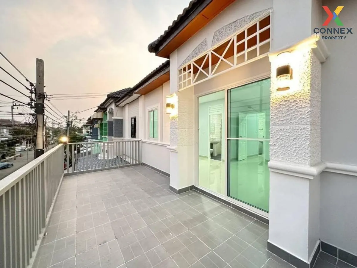 ขายทาวน์เฮ้าส์/ทาวน์โฮม  บ้านปิยวรารมย์ 1 รีโนเวทใหม่ บางบัวทอง บ