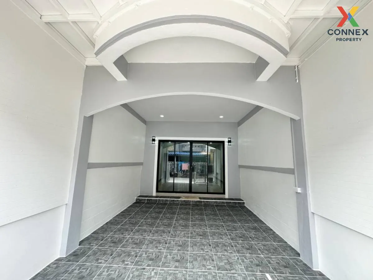 ขายทาวน์เฮ้าส์/ทาวน์โฮม  ปิยวรารมย์ 2 รีโนเวทใหม่ ไทรน้อย ไทรน้อย 3