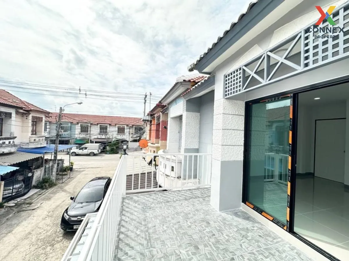 ขายทาวน์เฮ้าส์/ทาวน์โฮม  ปิยวรารมย์ 2 รีโนเวทใหม่ ไทรน้อย ไทรน้อย