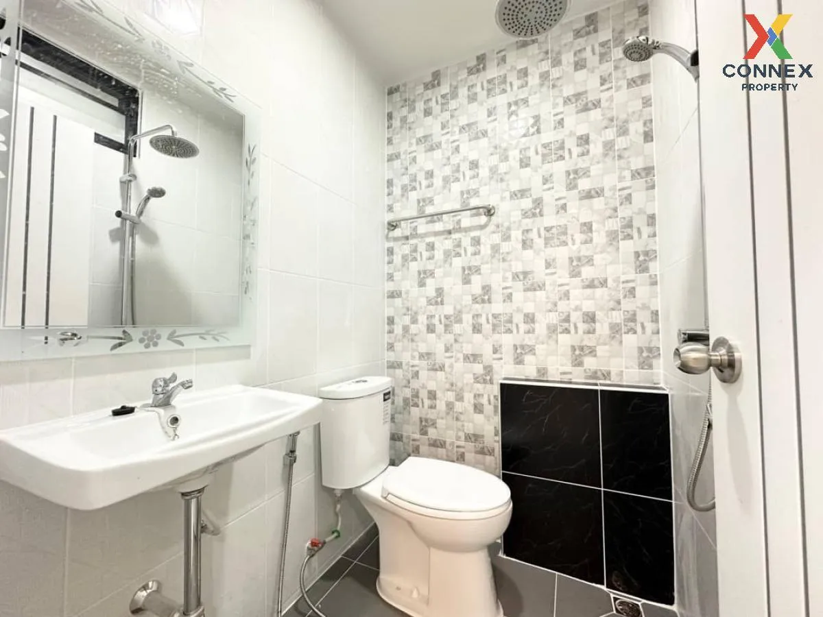 ขายทาวน์เฮ้าส์/ทาวน์โฮม  ปิยวรารมย์ 2 รีโนเวทใหม่ ไทรน้อย ไทรน้อย