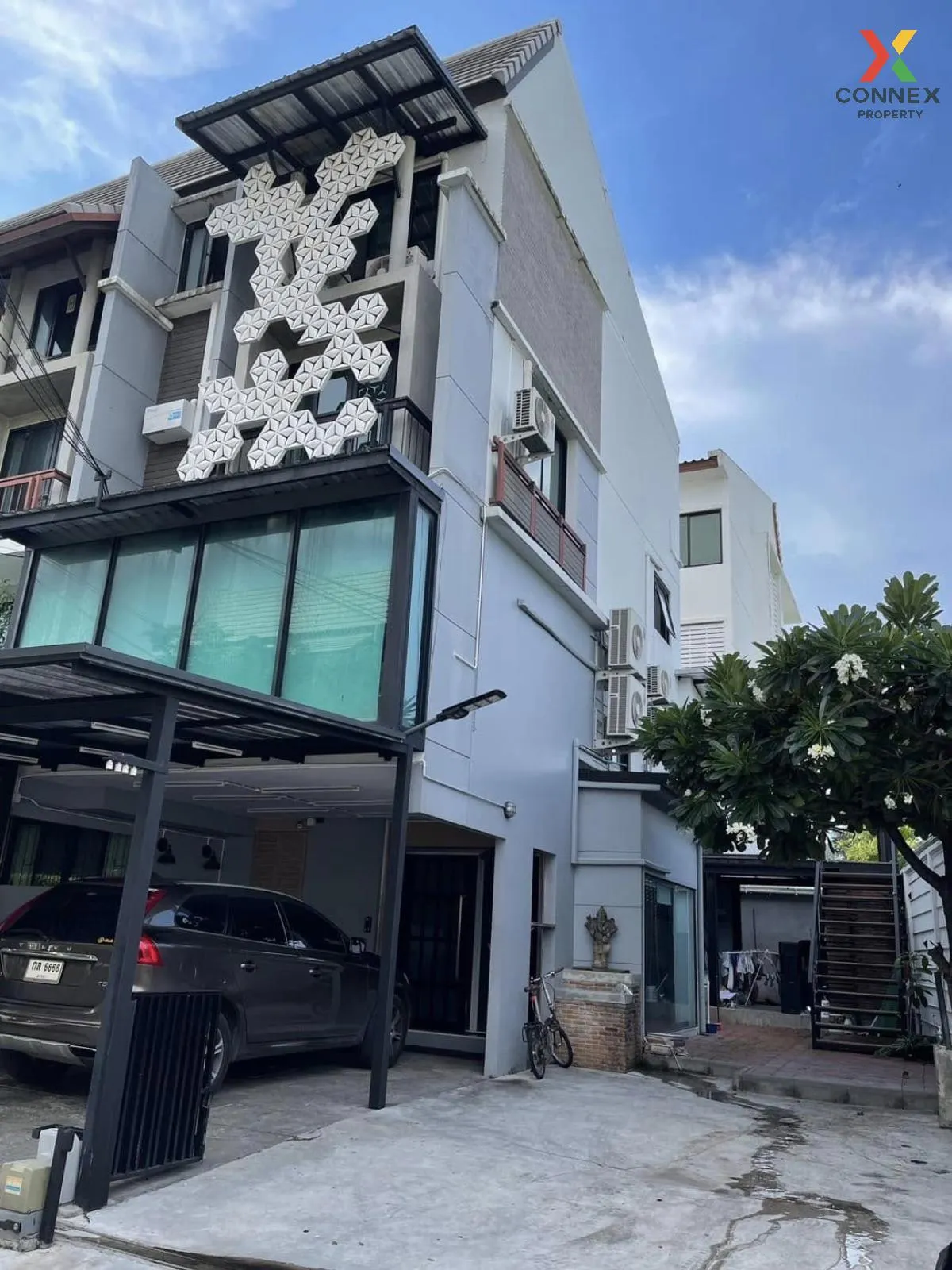 ขายทาวน์เฮ้าส์/ทาวน์โฮม  อารียา แมนดารีนา สุขุมวิท 77 ห้องมุม สวน 1