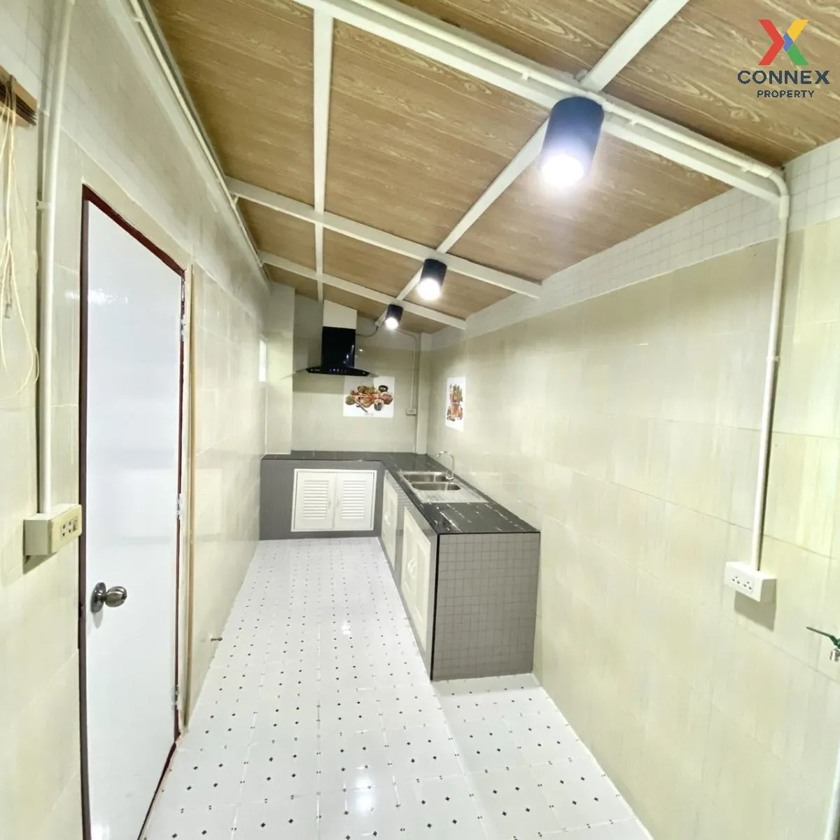 For Sale Townhouse/Townhome  , Baan Pisan Bang Kadi 2 , newly ren For Sale Townhouse/Townhome  , Baan Pisan Bang Kadi 2 , newly ren