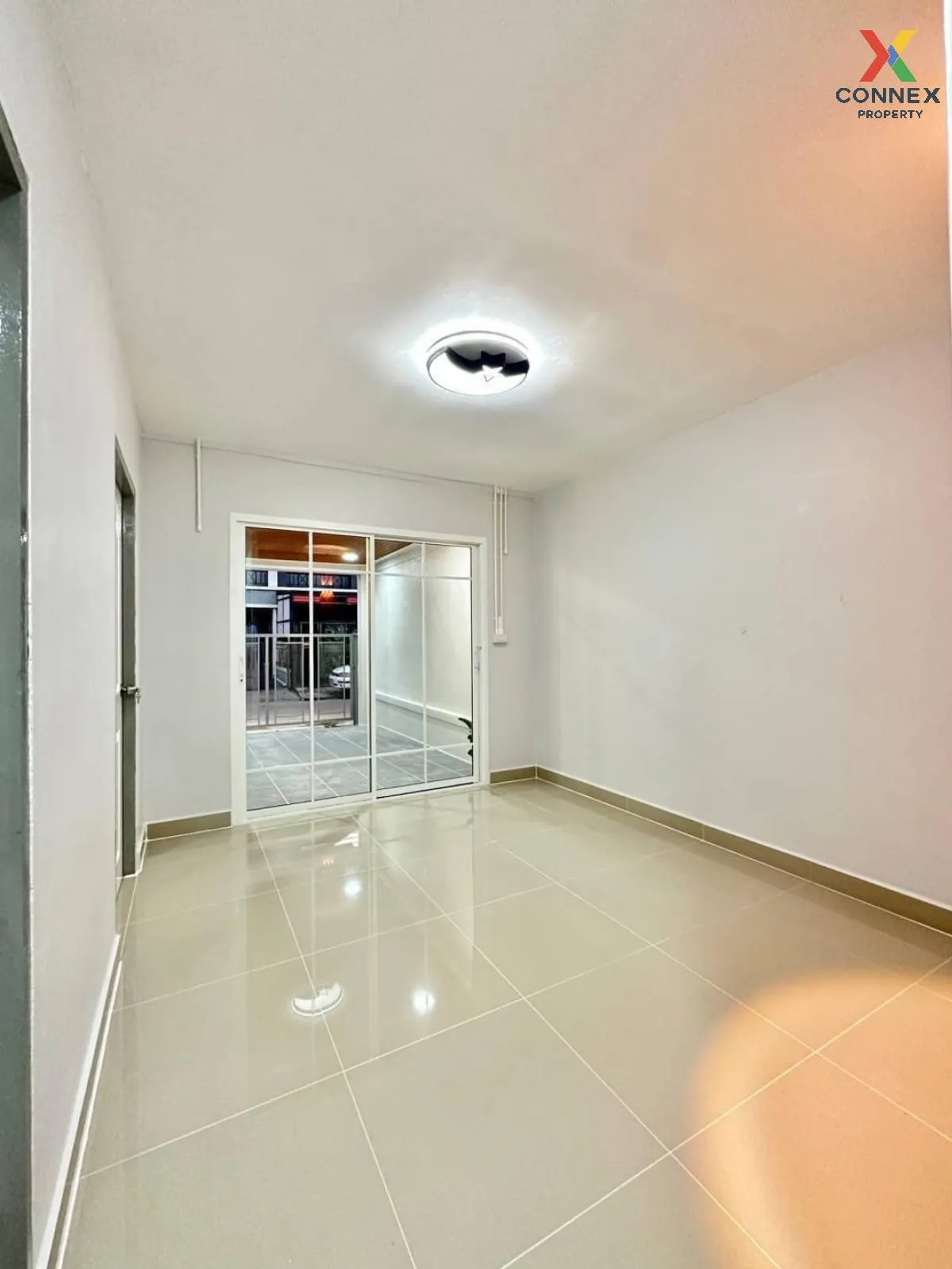 ขายทาวน์เฮ้าส์/ทาวน์โฮม  บ้านพฤกษา 3 บางบัวทอง รีโนเวทใหม่ บางคูร