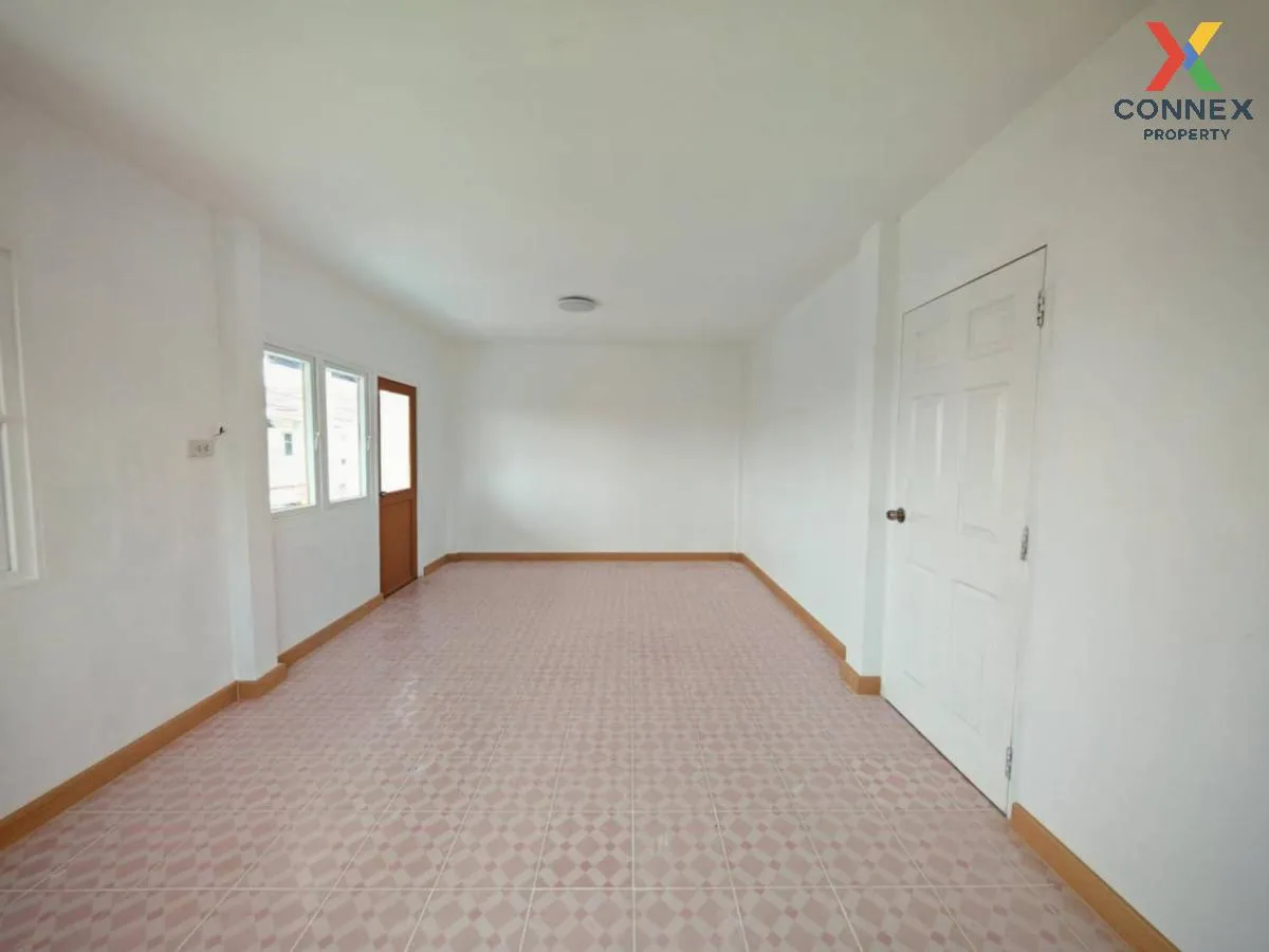 For Sale Townhouse/Townhome  , Feung Fah Villa 11 Phase 4 , corne For Sale Townhouse/Townhome  , Feung Fah Villa 11 Phase 4 , corne