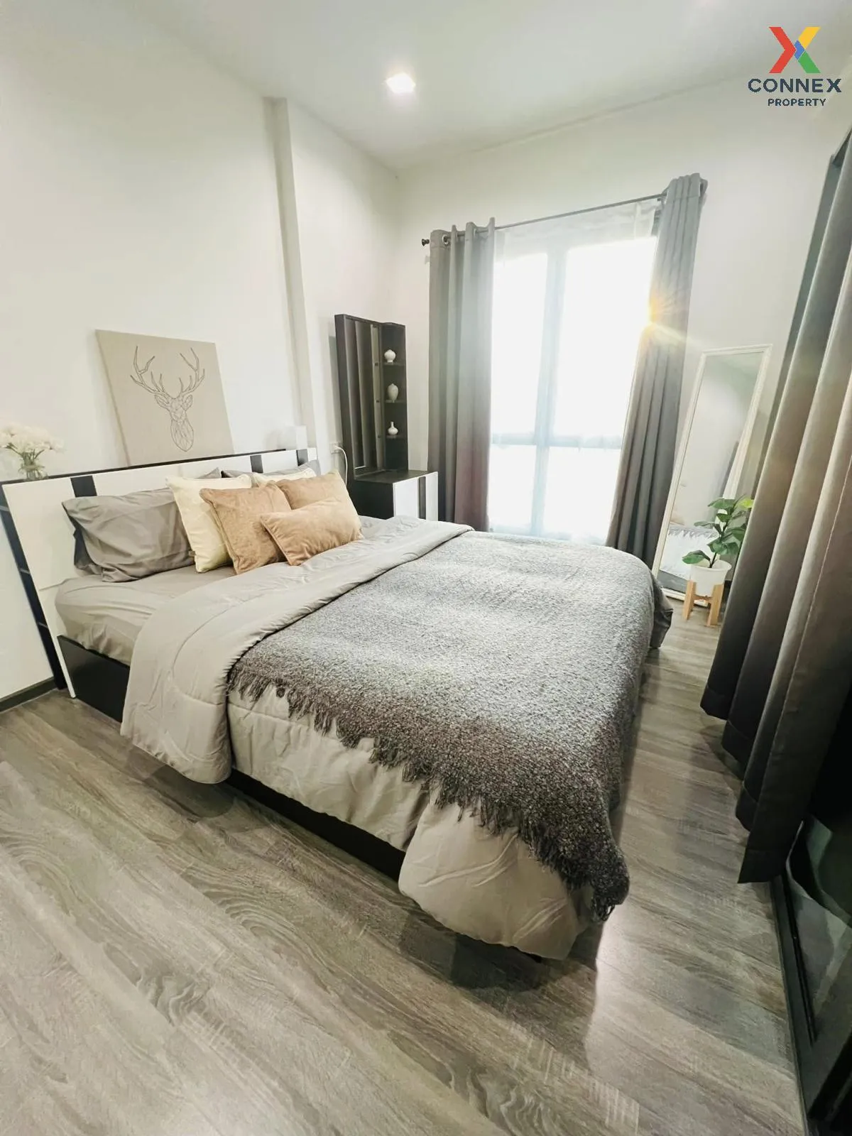 เช่าคอนโด  เดอะริช สาทร - ตากสิน BTS-วงเวียนใหญ่ บางลำภูล่าง เขต  4