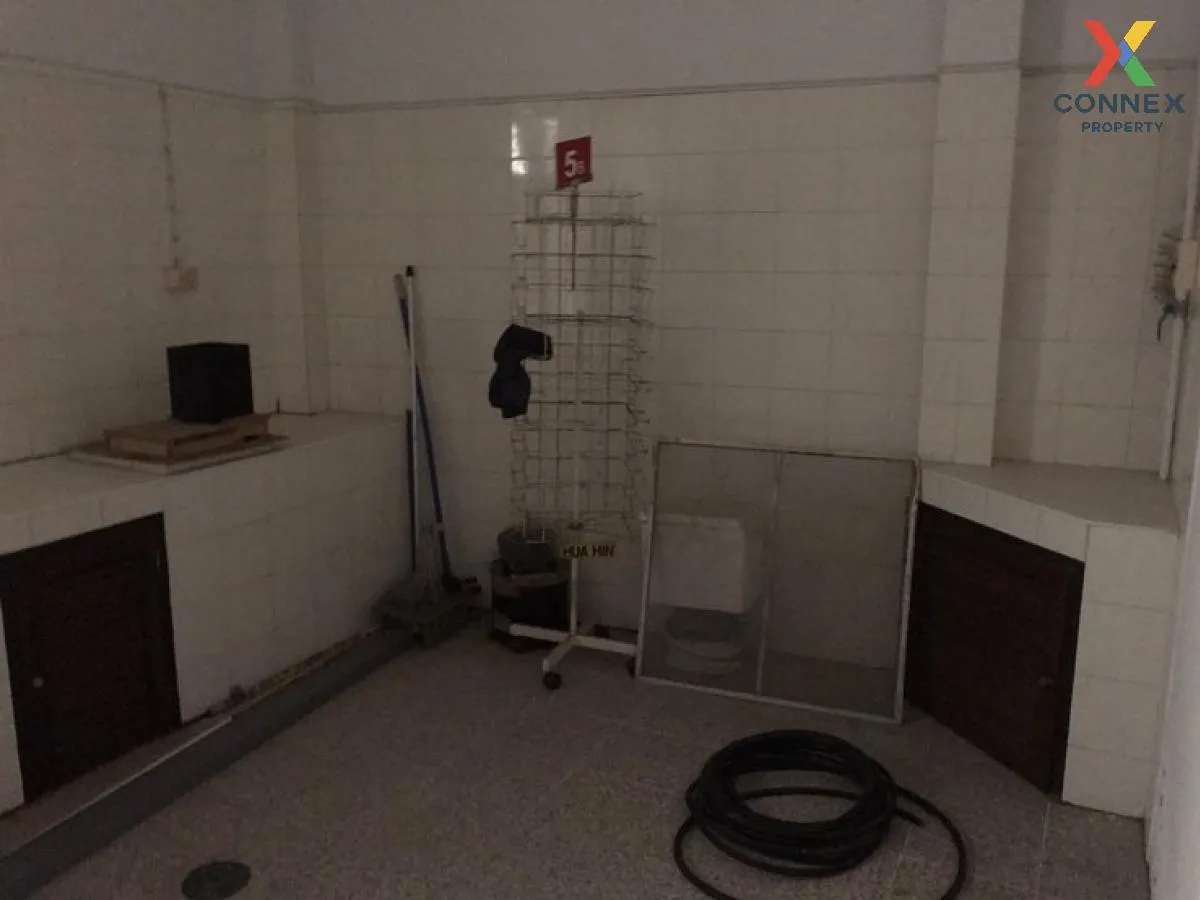 For Sale Commercial building 3 floors 192 sq m. Hua Hin Prachuap 