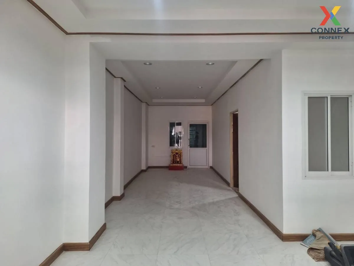 For Sale Townhouse/Townhome  , Baan Sukkasem Villa 2 , Bang Kho L 2