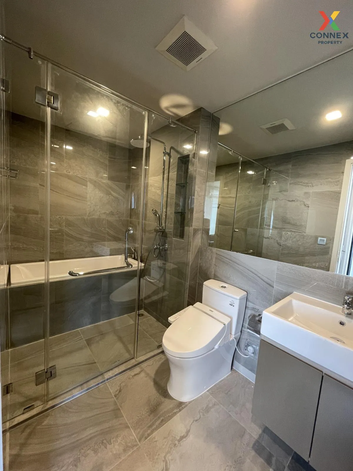 ขายคอนโด  ไอดีโอ คิว สุขุมวิท 36 BTS-ทองหล่อ คลองตัน เขต คลองเตย 