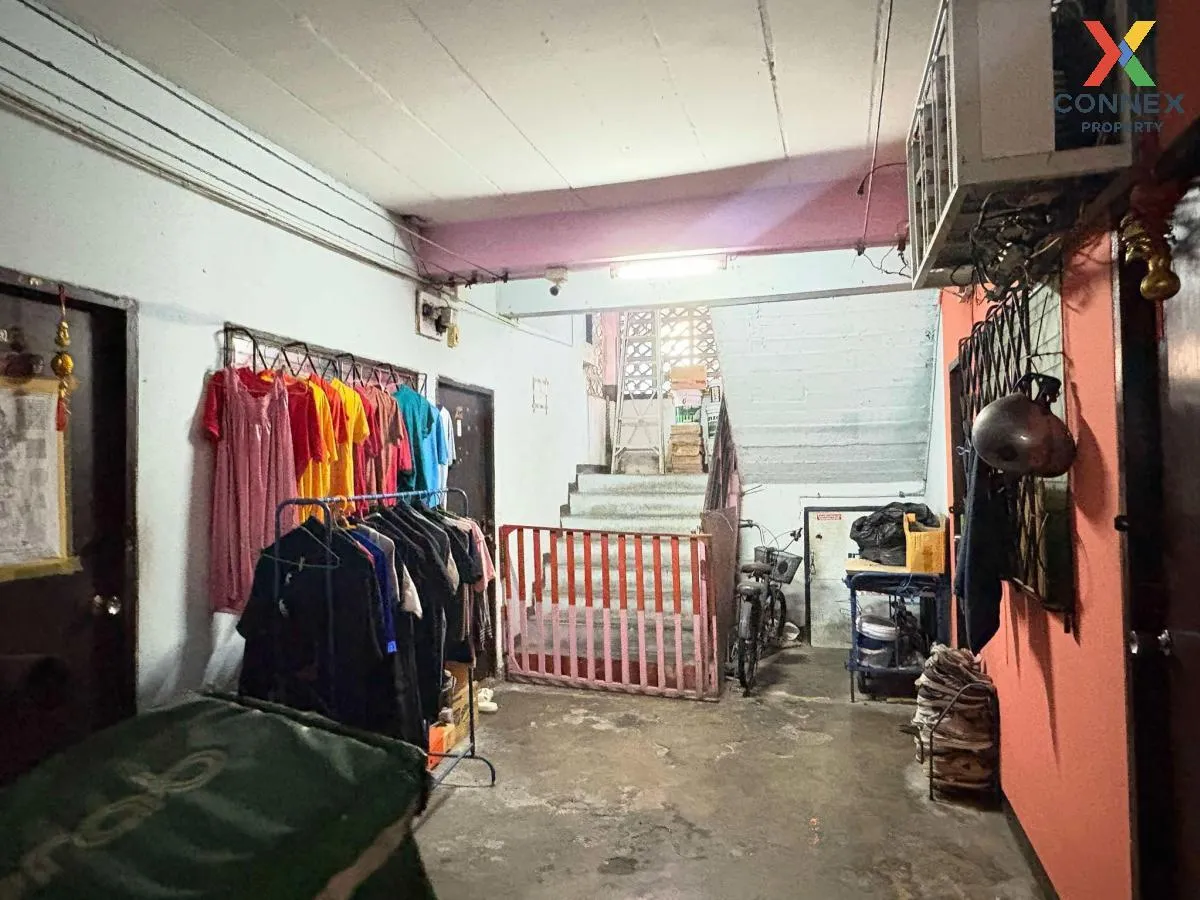 For Sale Apartment Building Soi Nonthri 14 , Duplex , wide fronta