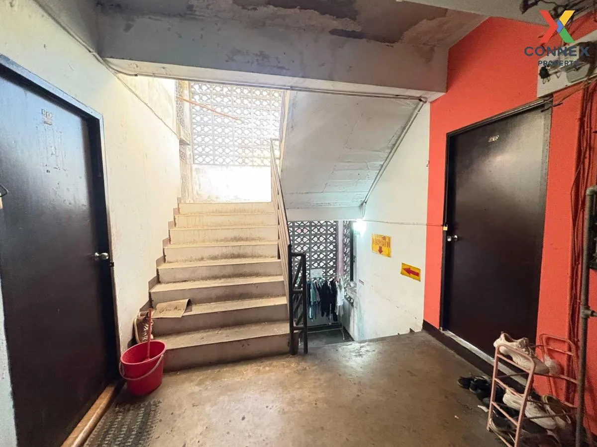 For Sale Apartment Building Soi Nonthri 14 , Duplex , wide fronta